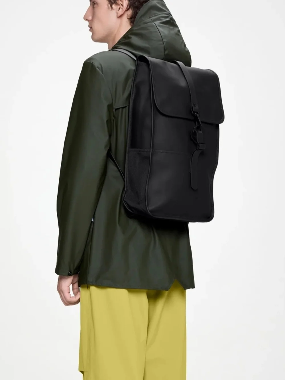 Rains black w3